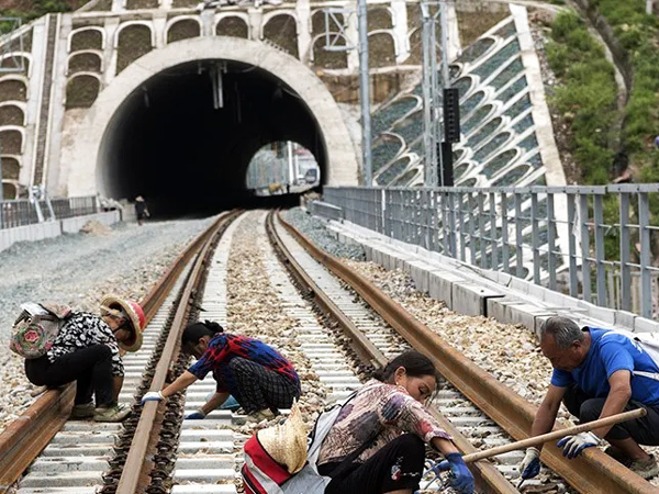 黔张常高村隧道路基沉降观测项目